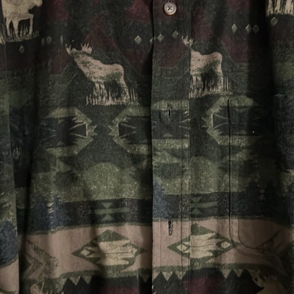 Woods and water flannel - Picture 2 of 4